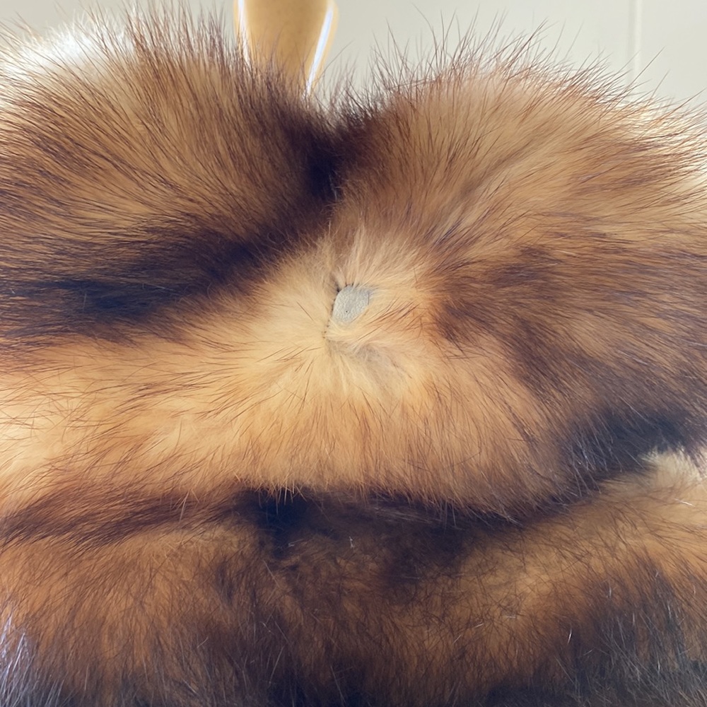 Vintage Golden Fitch Fur for Restyle or Repurpose - Picture 11 of 11